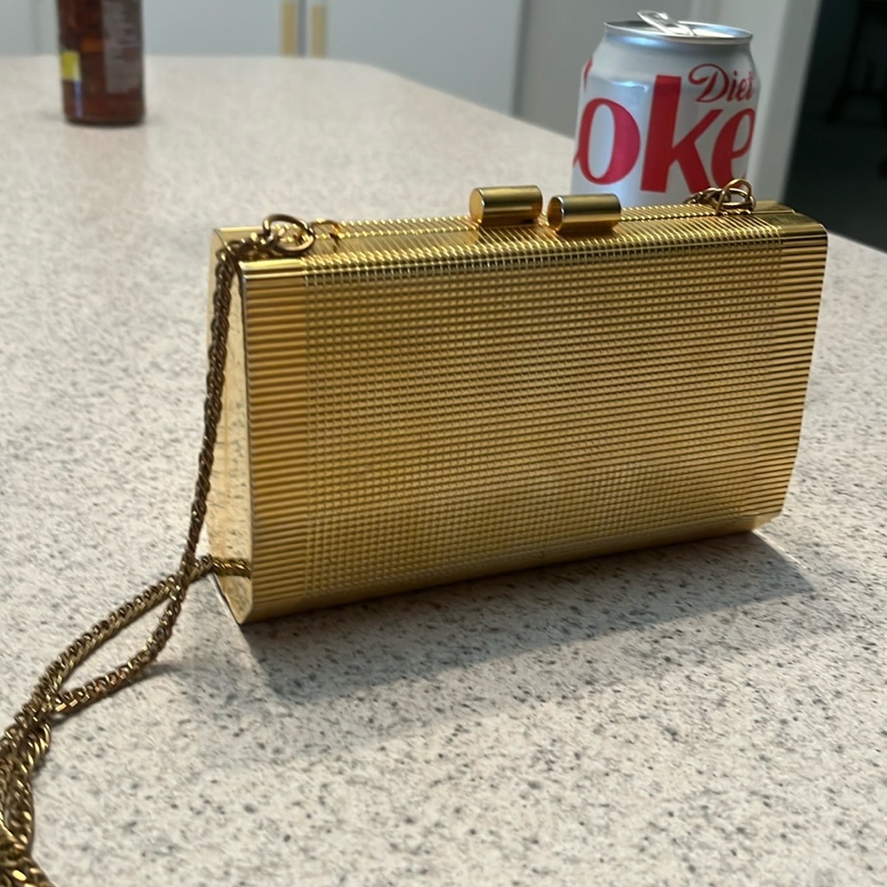 Vtg. Gold hard box purse with chain